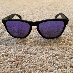Great Condition Oakley Frogskins